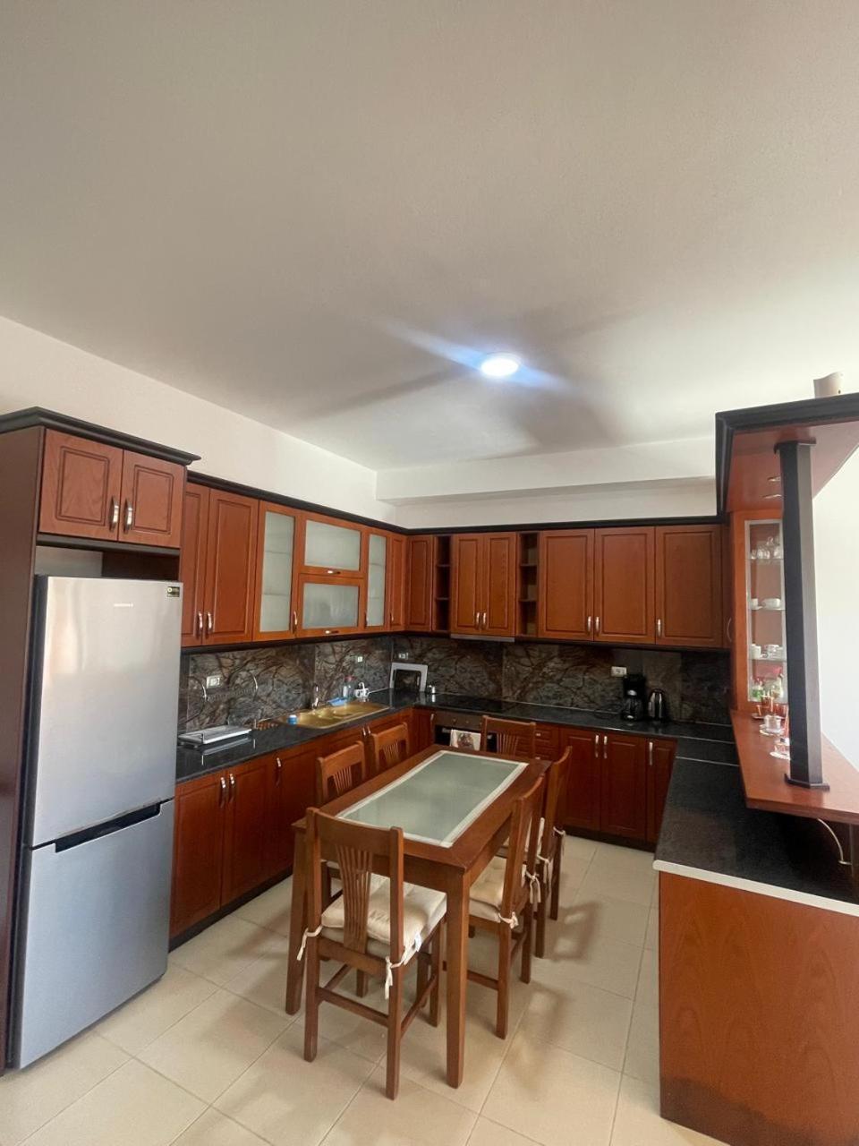 Vista Mozzafiato Appartement Sarandë Buitenkant foto