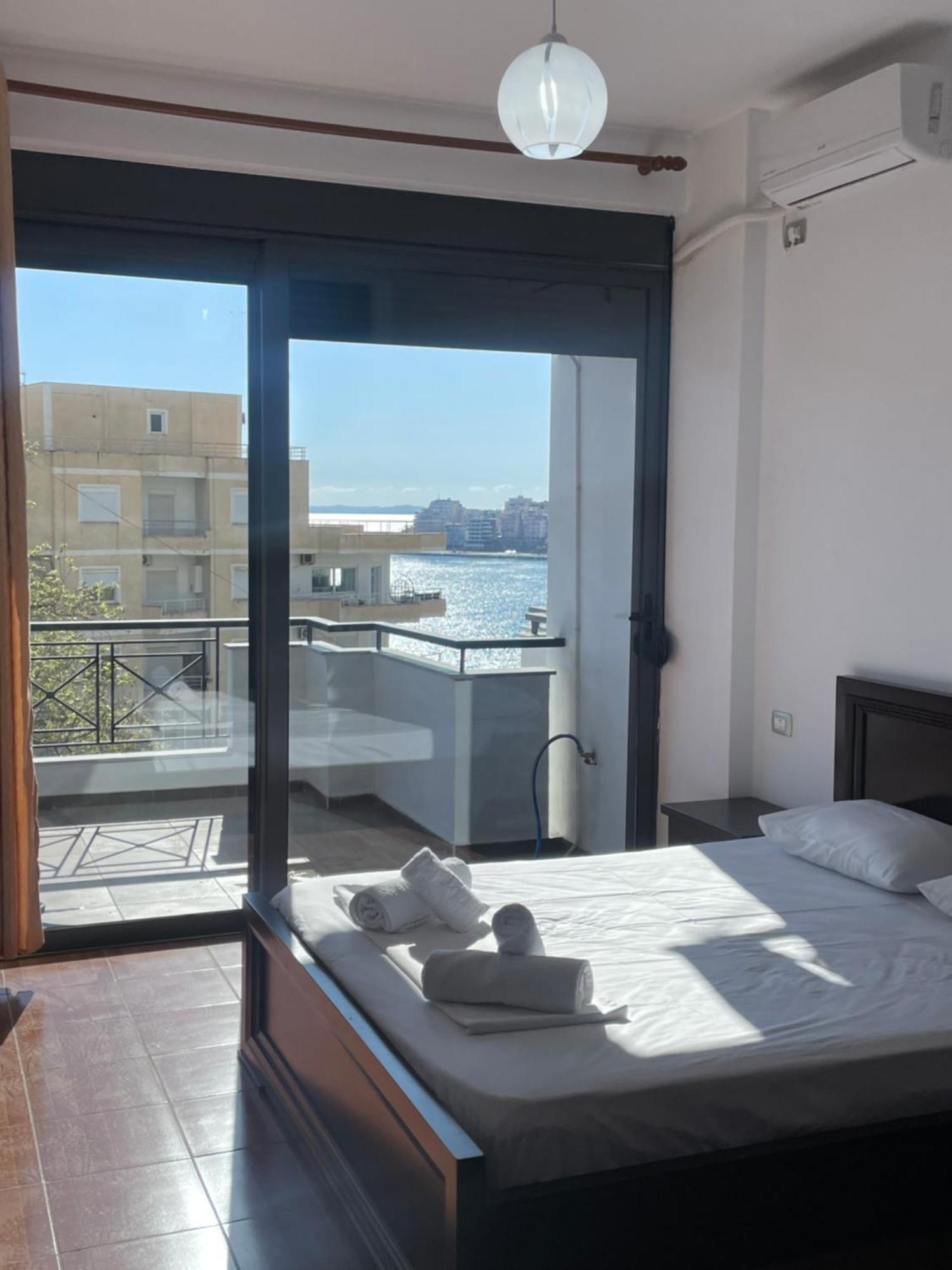Vista Mozzafiato Appartement Sarandë Buitenkant foto